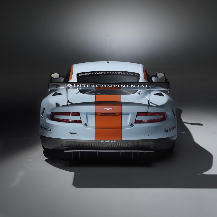  Aston Martin DBR9 Gulf Oil Livery 2008 года  (фото 3 из 26)